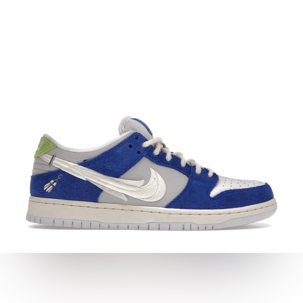 Nike SB Dunk Low Pro
Fly Streetwear Gardenia